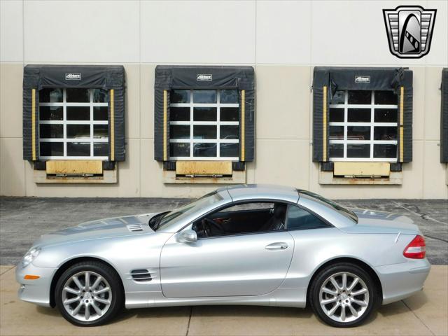 used 2007 Mercedes-Benz SL-Class car, priced at $21,000