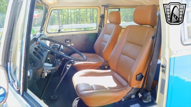 used 1971 Volkswagen Microbus car, priced at $40,000