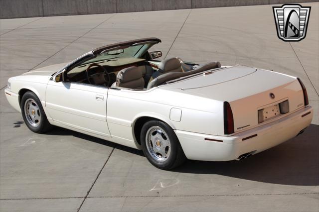 used 2002 Cadillac Eldorado car, priced at $17,500