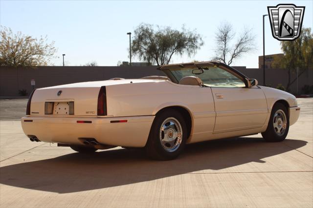 used 2002 Cadillac Eldorado car, priced at $17,500