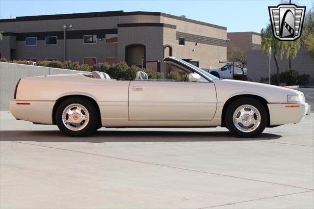 used 2002 Cadillac Eldorado car, priced at $17,500