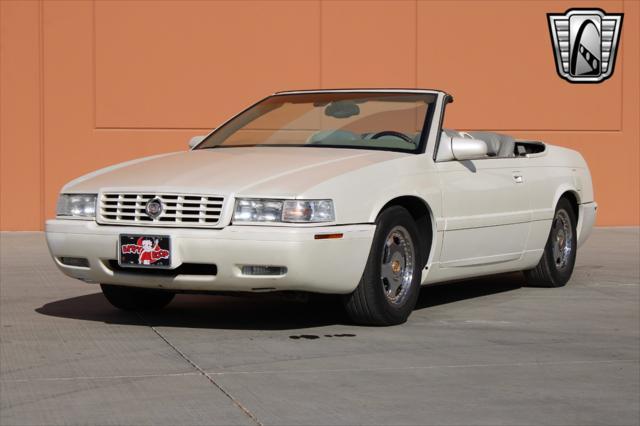 used 2002 Cadillac Eldorado car, priced at $17,500