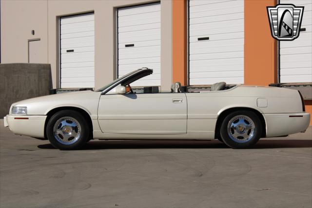 used 2002 Cadillac Eldorado car, priced at $17,500