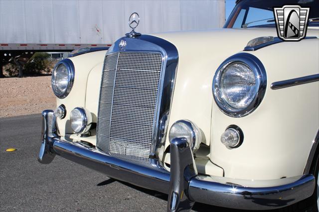 used 1960 Mercedes-Benz 220 car, priced at $169,000