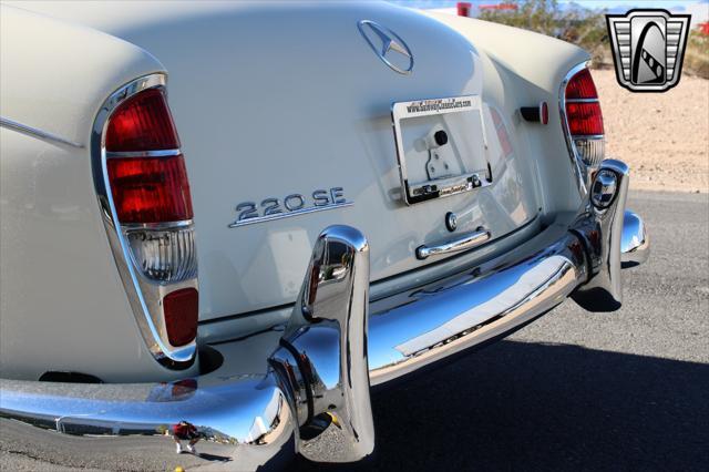 used 1960 Mercedes-Benz 220 car, priced at $169,000