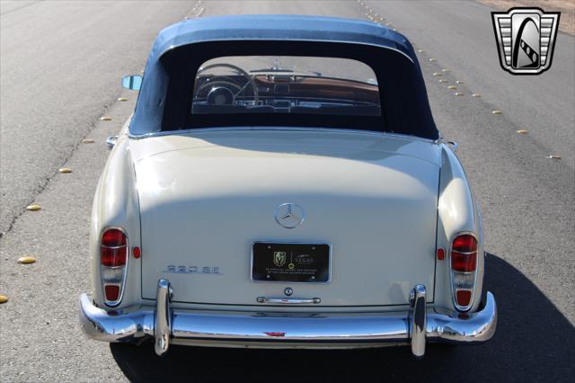 used 1960 Mercedes-Benz 220 car, priced at $169,000