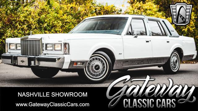 used 1985 Lincoln Town Car car, priced at $17,500