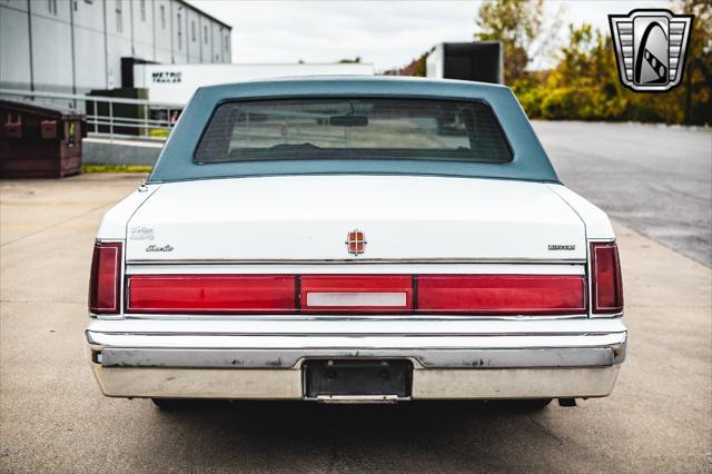 used 1985 Lincoln Town Car car, priced at $17,500