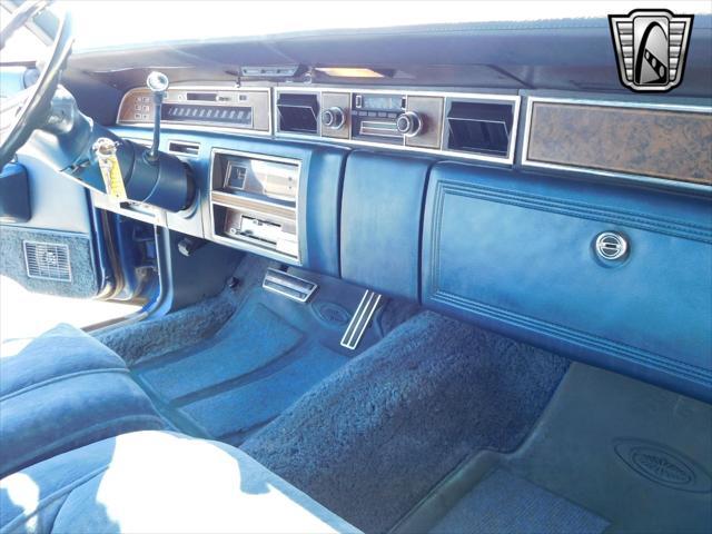 used 1976 Lincoln Continental car, priced at $24,000