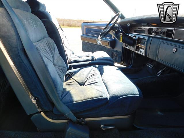 used 1976 Lincoln Continental car, priced at $24,000