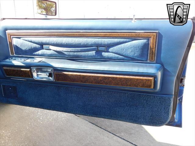 used 1976 Lincoln Continental car, priced at $24,000