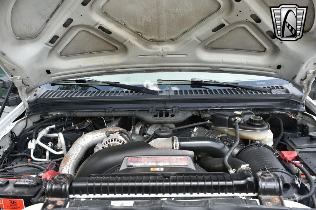 used 2005 Ford Excursion car, priced at $40,000