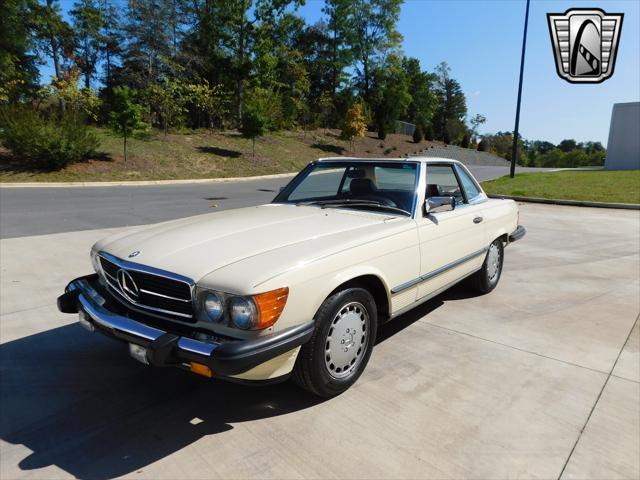 used 1987 Mercedes-Benz 560SL car, priced at $40,000