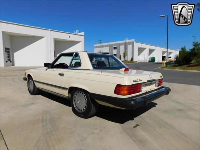 used 1987 Mercedes-Benz 560SL car, priced at $40,000