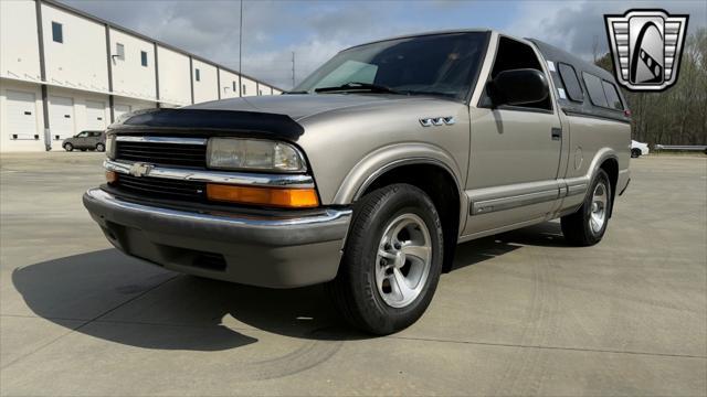 used 2002 Chevrolet S-10 car, priced at $9,000