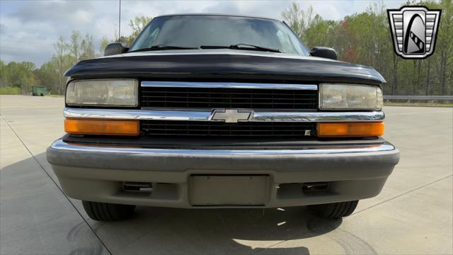 used 2002 Chevrolet S-10 car, priced at $9,000