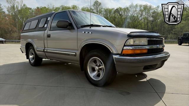 used 2002 Chevrolet S-10 car, priced at $9,000
