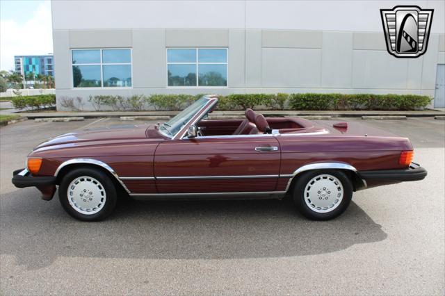 used 1987 Mercedes-Benz 560SL car, priced at $33,000