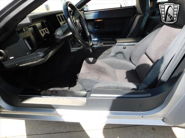 used 1986 Chevrolet Corvette car, priced at $18,000