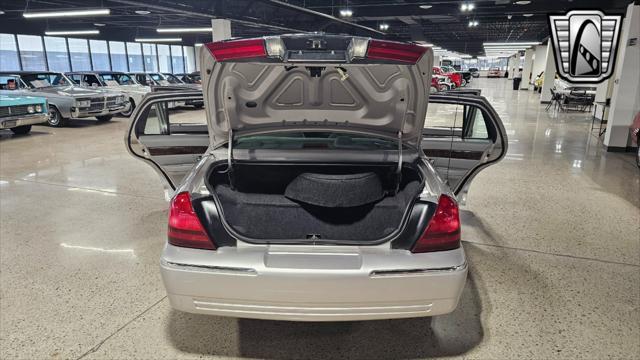 used 2005 Mercury Grand Marquis car, priced at $14,500