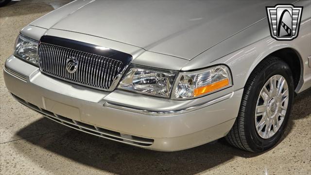 used 2005 Mercury Grand Marquis car, priced at $14,500
