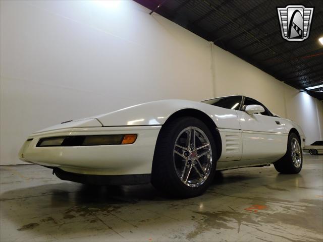 used 1993 Chevrolet Corvette car, priced at $13,500