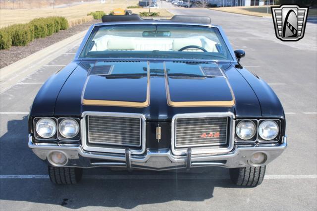 used 1972 Oldsmobile Cutlass Supreme car, priced at $79,000