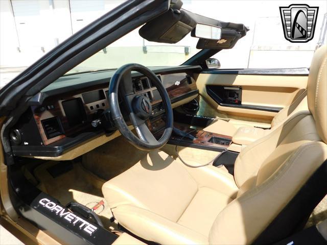 used 1987 Chevrolet Corvette car, priced at $17,000