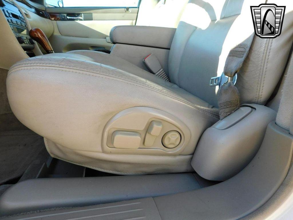 used 2003 Cadillac Seville car, priced at $5,500