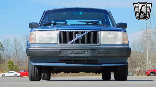 used 1989 Volvo 240 car, priced at $8,500