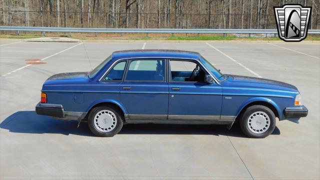 used 1989 Volvo 240 car, priced at $8,500