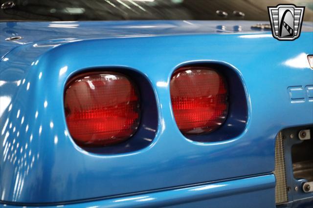 used 1992 Chevrolet Corvette car, priced at $24,000