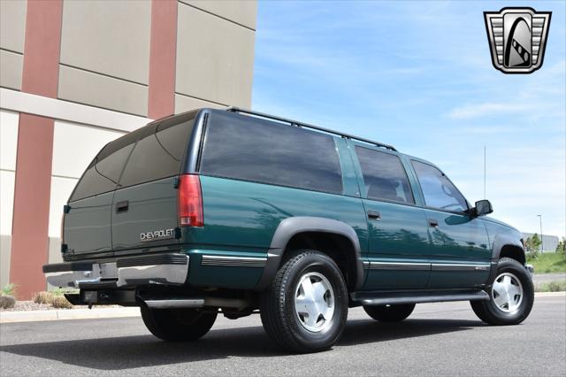 used 1996 Chevrolet Suburban car, priced at $18,000