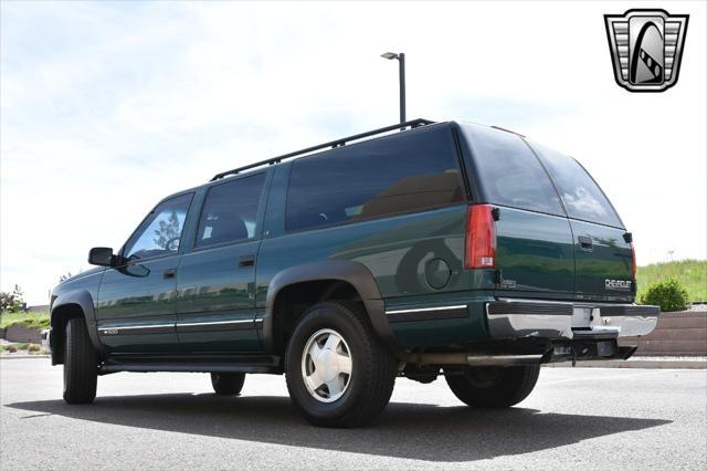 used 1996 Chevrolet Suburban car, priced at $18,000