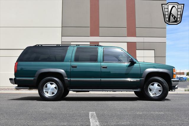 used 1996 Chevrolet Suburban car, priced at $18,000