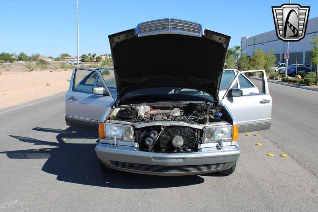 used 1986 Mercedes-Benz S-Class car, priced at $9,000