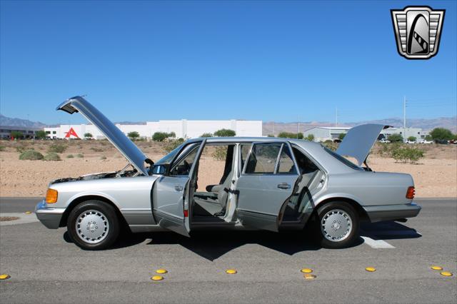 used 1986 Mercedes-Benz S-Class car, priced at $9,000