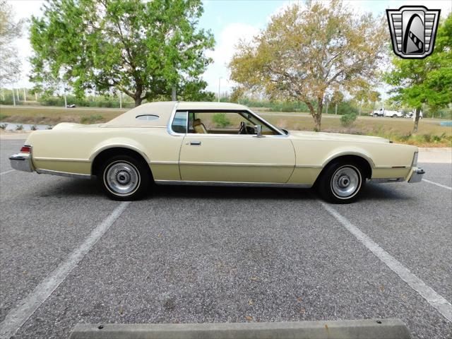 used 1976 Lincoln Mark IV car, priced at $12,500