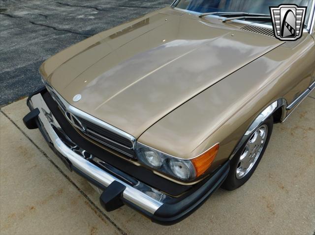 used 1982 Mercedes-Benz 380SL car, priced at $11,000