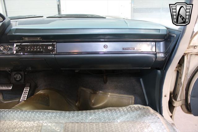 used 1964 Dodge 880 car, priced at $29,000