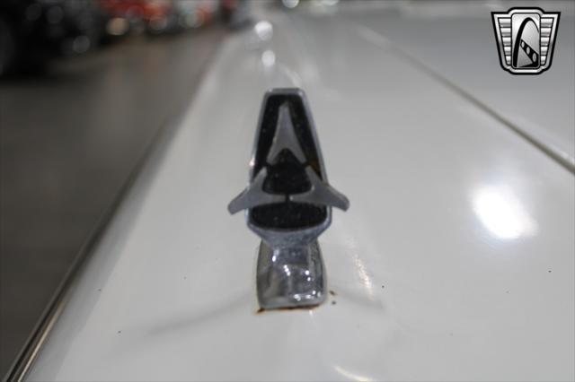 used 1964 Dodge 880 car, priced at $29,000