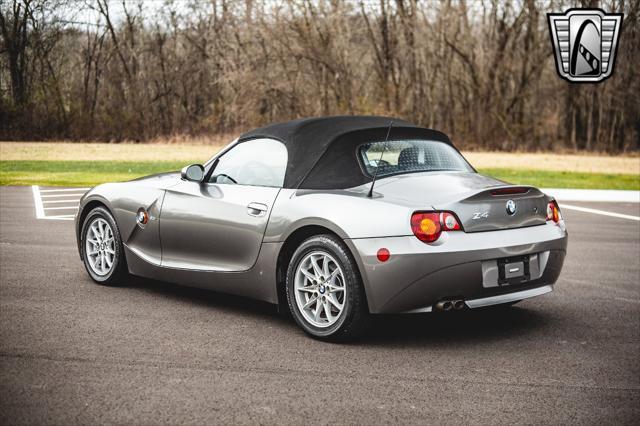 used 2004 BMW Z4 car, priced at $15,500