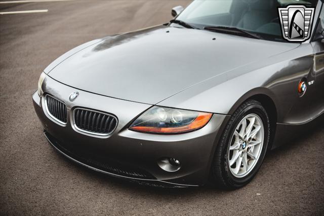 used 2004 BMW Z4 car, priced at $15,500