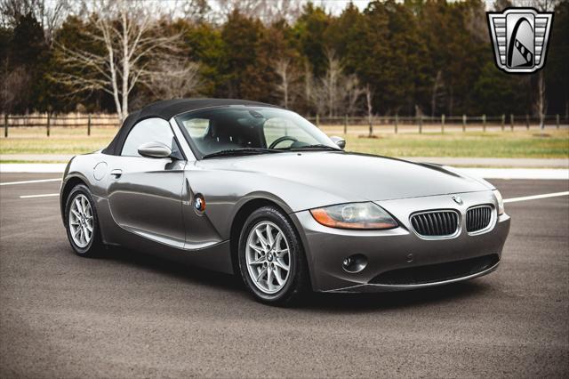 used 2004 BMW Z4 car, priced at $15,500