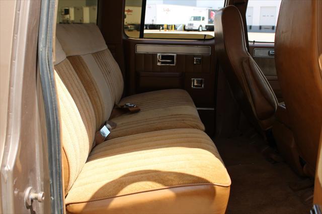 used 1988 Chevrolet Suburban car, priced at $23,000