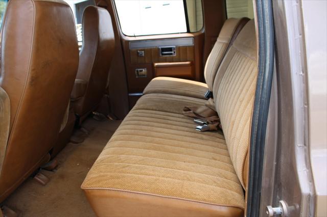 used 1988 Chevrolet Suburban car, priced at $23,000