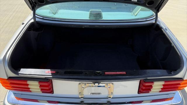 used 1990 Mercedes-Benz 300SE car, priced at $15,500