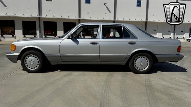 used 1990 Mercedes-Benz 300SE car, priced at $15,500
