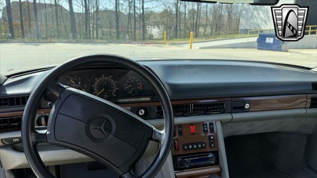 used 1990 Mercedes-Benz 300SE car, priced at $15,500
