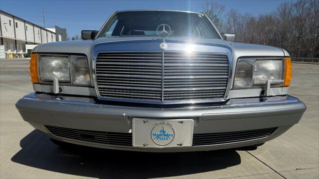 used 1990 Mercedes-Benz 300SE car, priced at $15,500